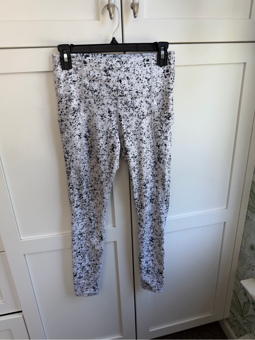 Athleta White & Black Speckled High-Rise Leggings